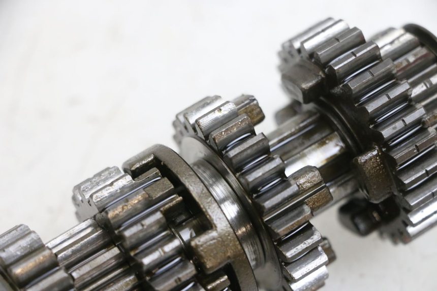 photo de CAJA CAMBIOS KYMCO ZING 125 (1997 - 2003) - Estado de la superficie y material