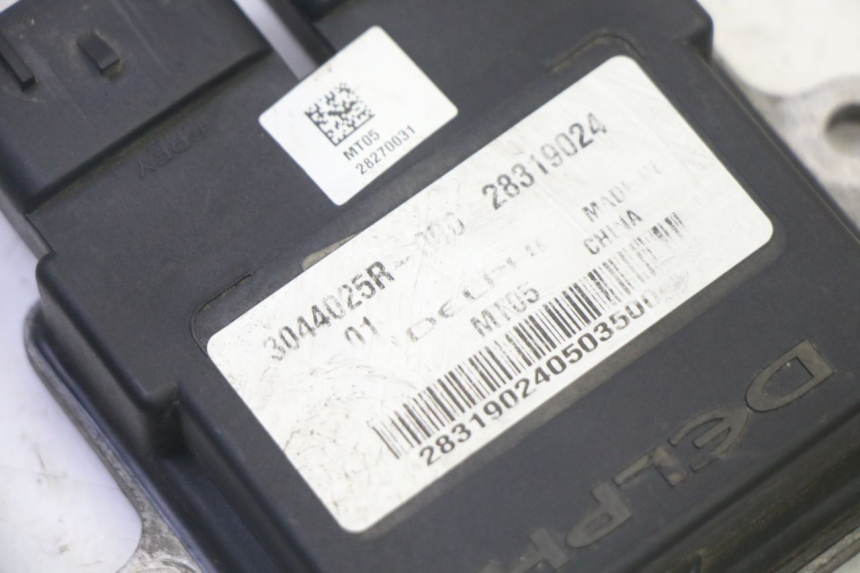 photo de CAJA CDI QUADRO 4 4D 350 (2015 - 2018)