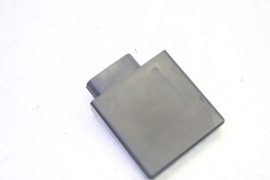 photo de CAJA CDI SUZUKI BURGMAN 125 (2007 - 2014) - Otra perspectiva