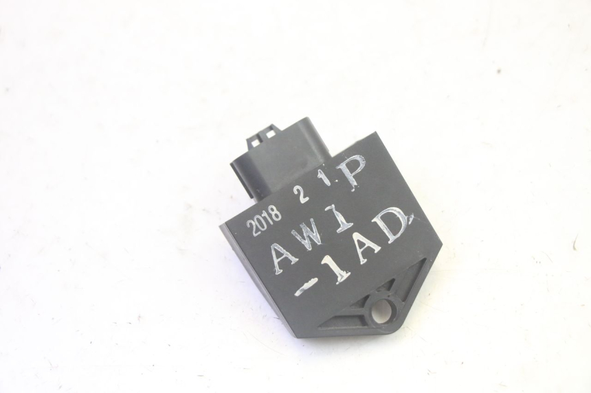 photo de CAJA CDI SYM CROX 4T 50 (2016 - 2023) - Primer plano técnico