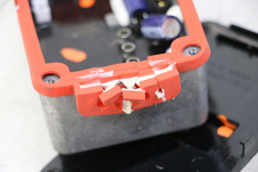 photo de CAJA CDI SEGWAY NINEBOT E2 1