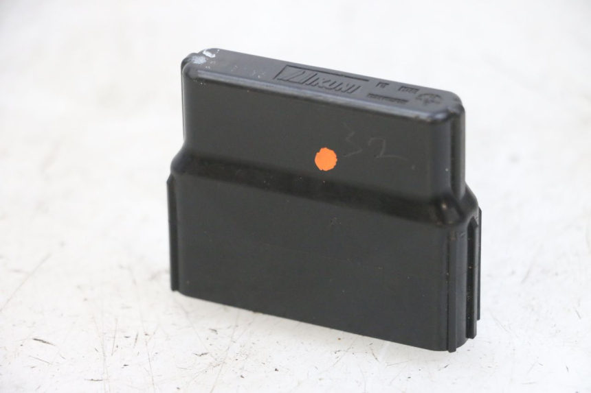 photo de UNIDAD DE CONTROL CDI PEUGEOT KISBEE 4T 50 (2018 - 2022) - Primer plano técnico