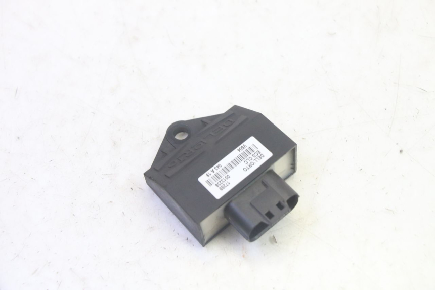 photo de UNIDAD DE CONTROL CDI TNT MOTOR ROMA 10' 4T 50 (2019 - 2022) - Otra perspectiva