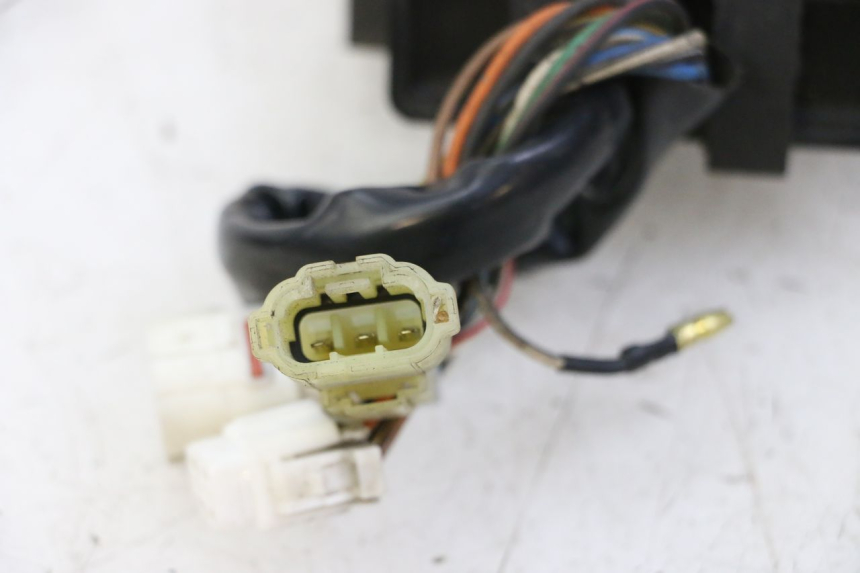 photo de UNIDAD DE CONTROL CDI YAMAHA YP MAJESTY 125 (2002 - 2006)
