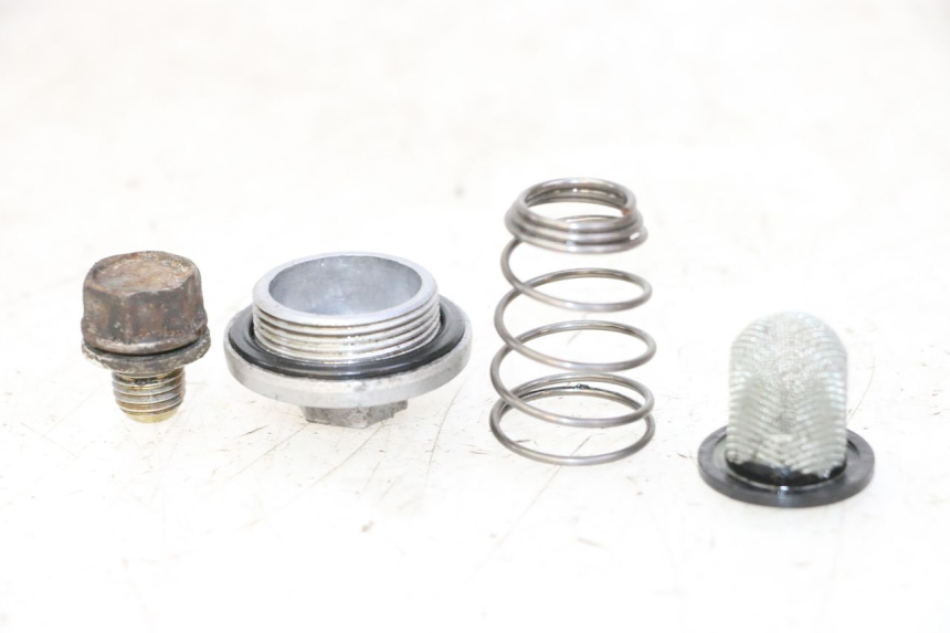 photo de MOTOR TAPA ACEITE KYMCO AGILITY 4T 50 (2005 - 2018)