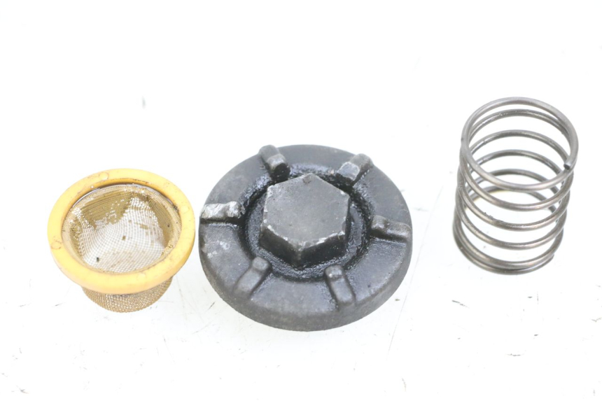 photo de MOTOR TAPA ACEITE YAMAHA X-MAX XMAX 125 (2010 - 2014) - Primer plano técnico