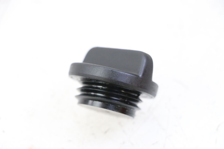 photo de MOTOR TAPA ACEITE YAMAHA FZ6 FAZER S2 600 (2007 - 2011)