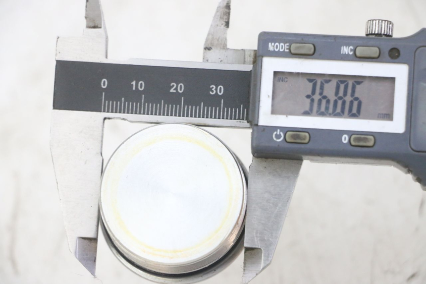photo de TAPA HORQUILLA HONDA CBF 500 (2004 - 2007)