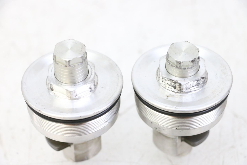 photo de TAPA HORQUILLA SUZUKI GSR 750 (2011 - 2017)