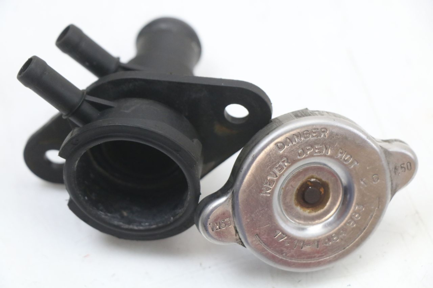 photo de TAPA DEL RADIADOR BMW C1 125 (2000 - 2003)