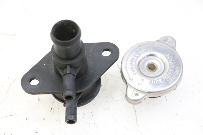 photo de TAPA DEL RADIADOR BMW C1 125 (2000 - 2003)