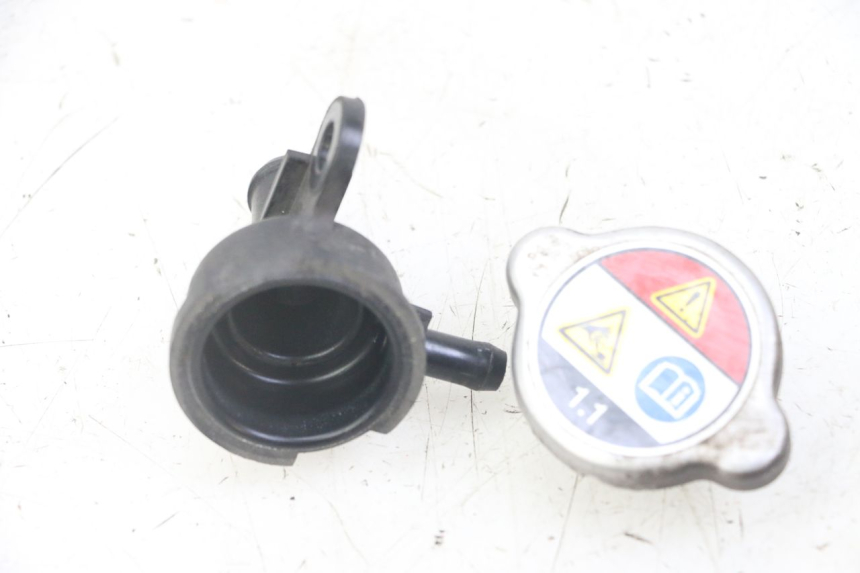 photo de TAPON RADIADOR HONDA FORZA ABS 300 (2013 - 2019)