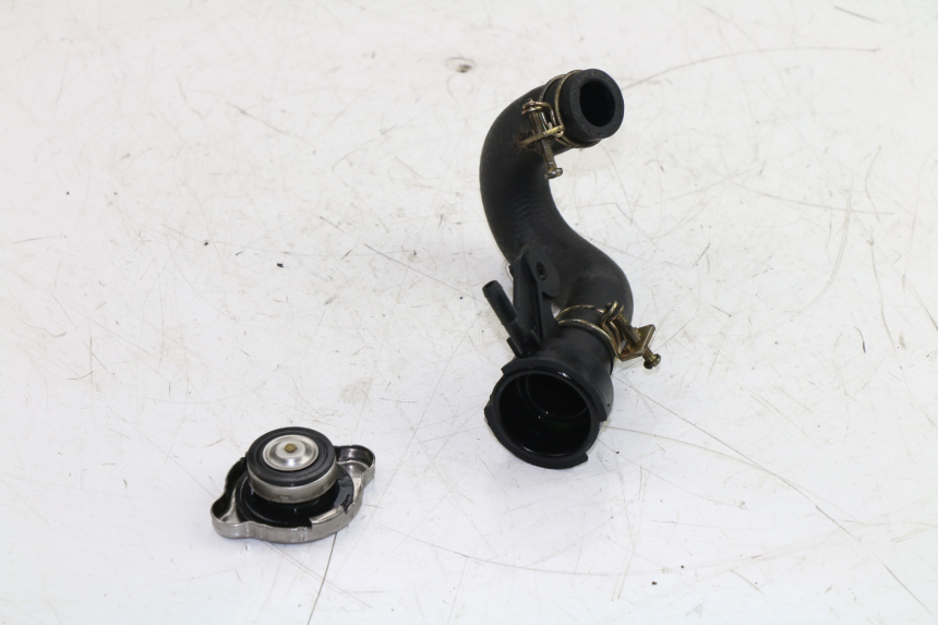 photo de TAPON RADIADOR KYMCO GRAND DINK 125 (2002 - 2007)