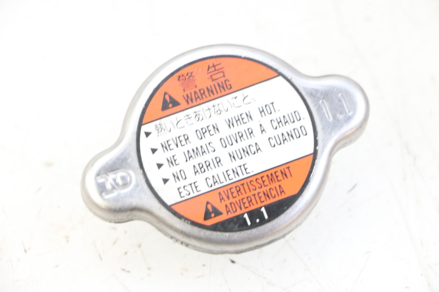 photo de TAPON DE RADIADOR SUZUKI GSR 750 (2011 - 2017)