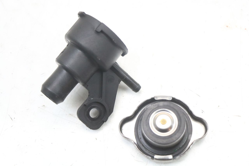 photo de TAPON RADIADOR KYMCO DINK STREET ABS 125 (2011 - 2018)