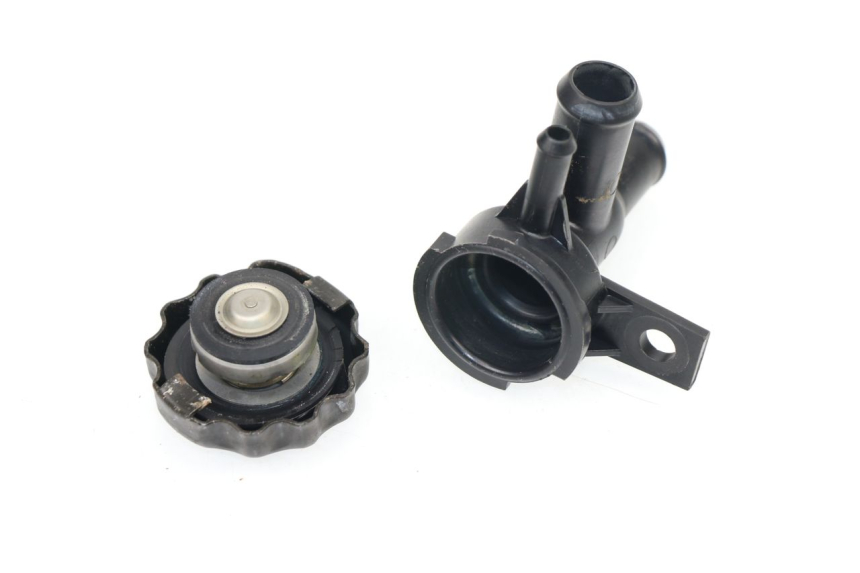 photo de TAPON RADIADOR KYMCO K-PW K-PIPE 50 (2012 - 2017)
