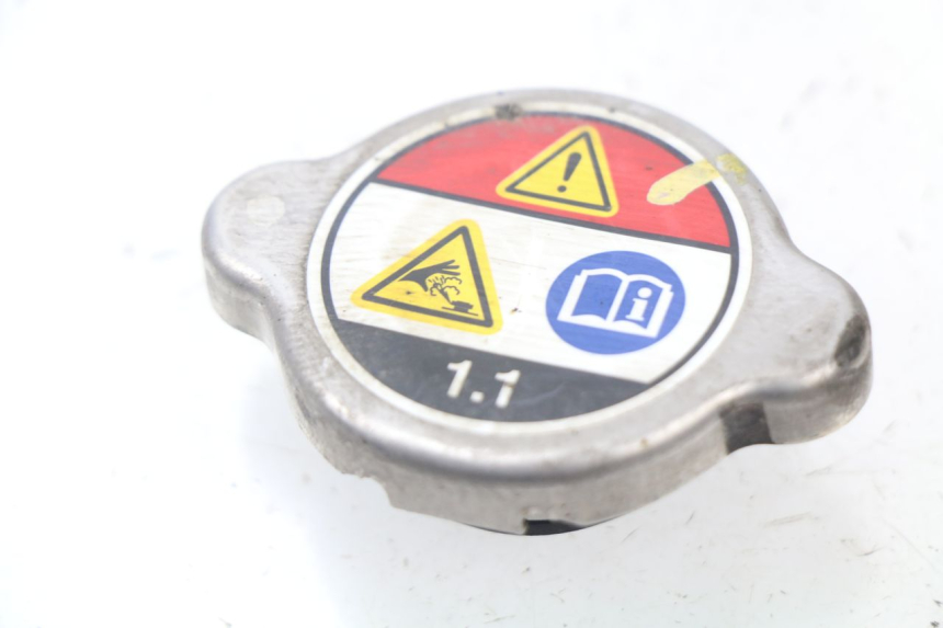 photo de TAPON RADIADOR HONDA PCX (JF57/JF64) 125 (2014 - 2018)