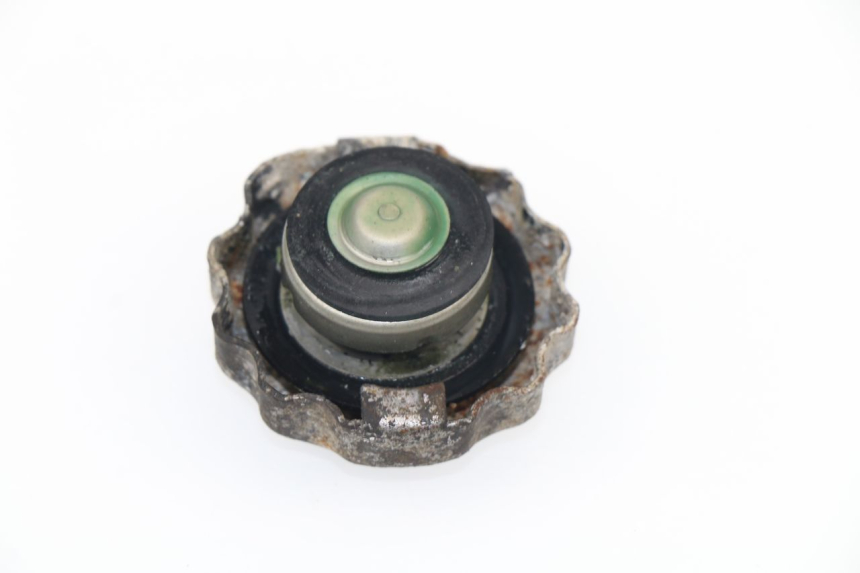 photo de TAPON RADIADOR DUCATI ST2 944 (1997 - 2003)