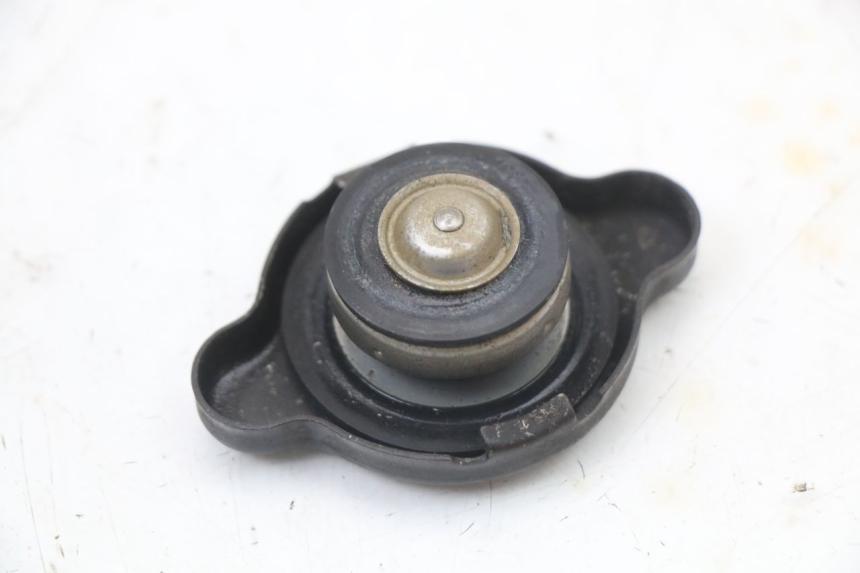 photo de TAPON RADIADOR SUZUKI SV S 650 (1999 - 2002)