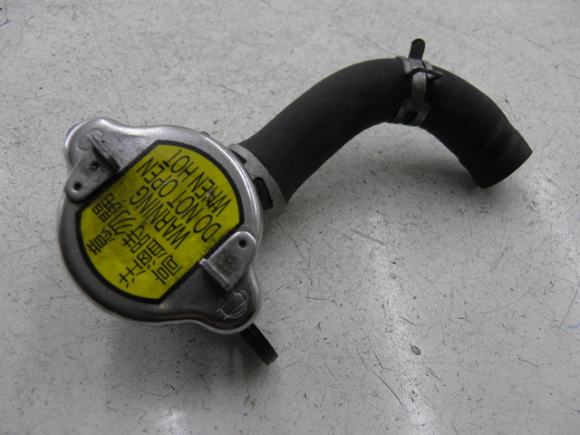 photo de TAPON RADIADOR SYM MAXSYM I 400 (2011 - 2016)