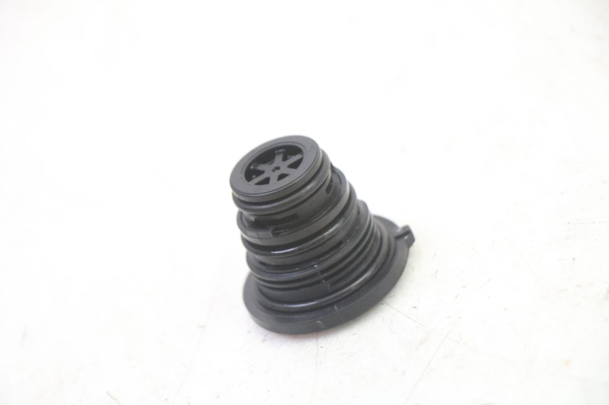 photo de TAPON RADIADOR YAMAHA XMAX X-MAX 125 (2021 - 2025)