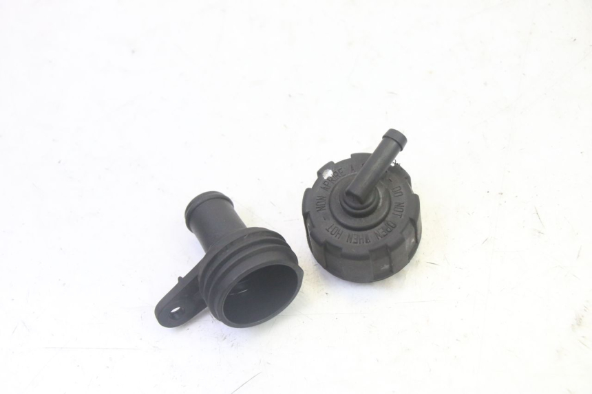 photo de TAPA DEL RADIADOR YAMAHA X-MAX XMAX 125 (2010 - 2014)