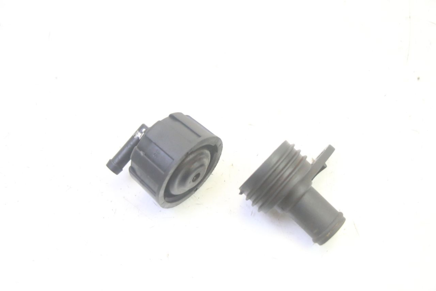 photo de TAPA DEL RADIADOR YAMAHA XMAX X-MAX 125 (2006 - 2009) - Primer plano técnico