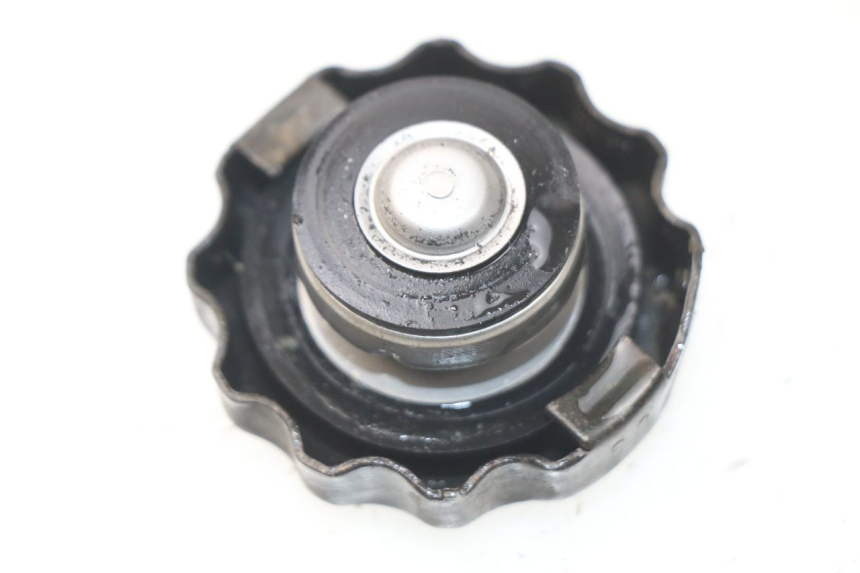 photo de TAPON RADIADOR HONDA XLV VARADERO 125 (2000 - 2006)