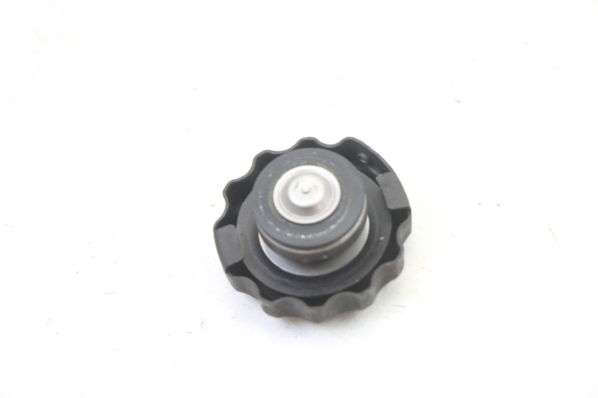 photo de TAPON RADIADOR HONDA XLV VARADERO 125 (2000 - 2006)