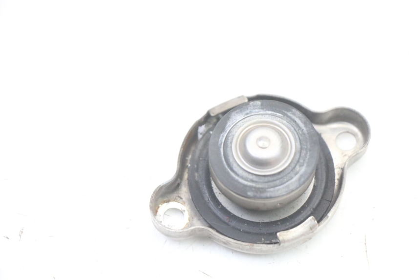 photo de TAPON RADIADOR YAMAHA FZ6 FAZER S2 600 (2007 - 2011)