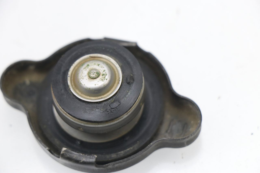 photo de TAPON RADIADOR YAMAHA YZ 80 (1998 - 2001)