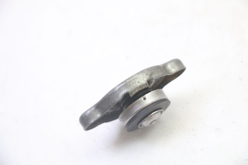 photo de TAPON RADIADOR YAMAHA YZ 125 (1998 - 2005)