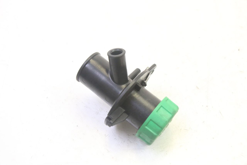 photo de TAPON DEPOSITO FUEL QUADRO 4 4D 350 (2015 - 2018)