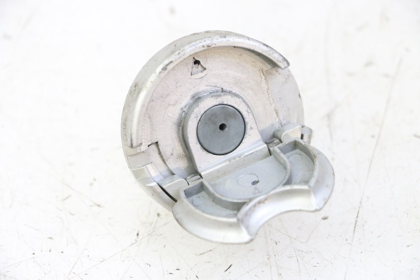 photo de TAPA DE DEPÓSITO DE COMBUSTIBLE KYMCO AGILITY 4T 50 (2018 - 2022)