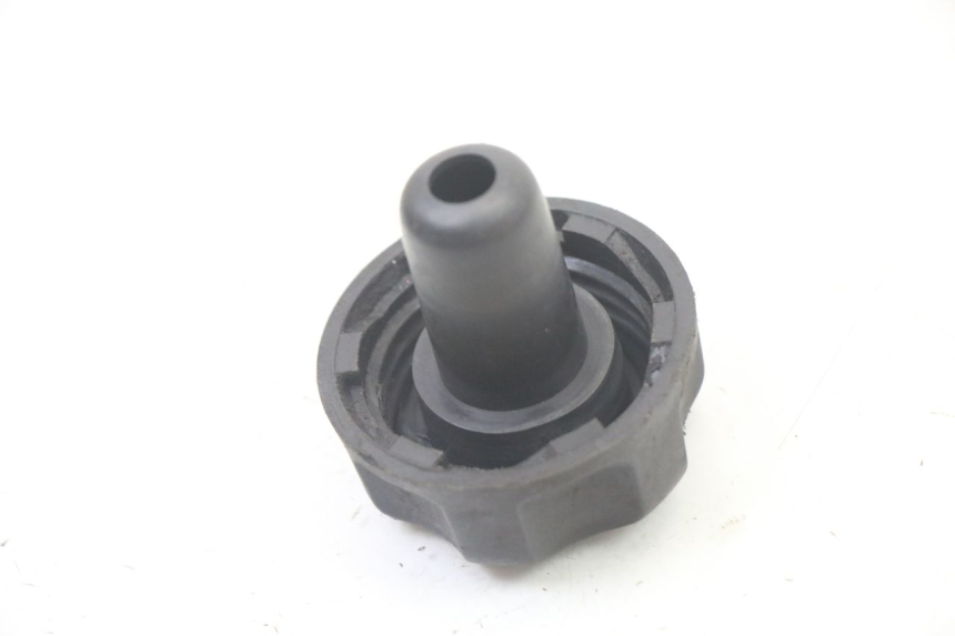 photo de TAPA DE DEPÓSITO DE COMBUSTIBLE MBK BOOSTER SPIRIT NAKED 50 (2004 - 2017)