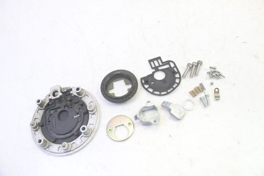 photo de TAPON DEPOSITO FUEL SUZUKI DL V STROM 1000 (2002 - 2007) - Vista principal