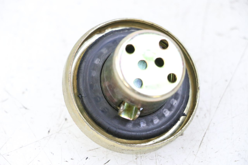 photo de TAPA DEPÓSITO DE COMBUSTIBLE JM MOTORS EVOLIS 4T 50 (2018 - 2022)