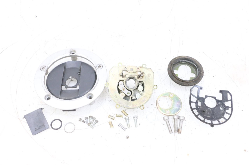 photo de TAPON DEPOSITO FUEL SUZUKI GSXR GSX-R 1000 (2003 - 2004) - Vista principal