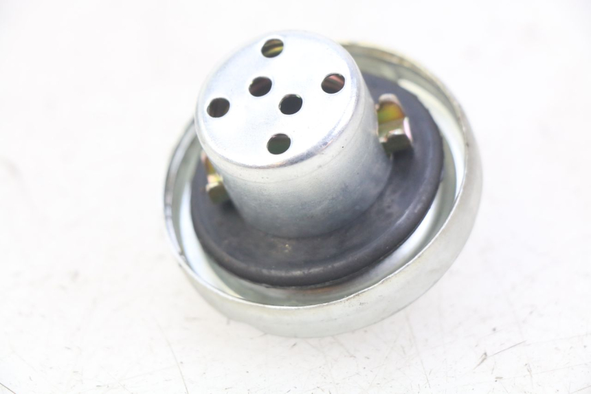 photo de TAPA DE DEPÓSITO DE COMBUSTIBLE JM MOTORS GT LINE 4T 50 (2021 - 2023)