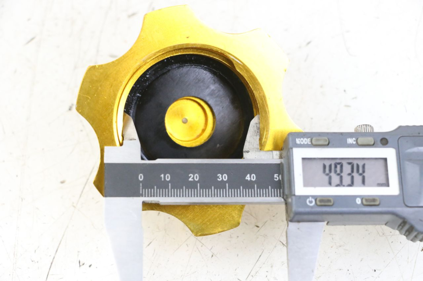 photo de TAPA DE DEPÓSITO DE COMBUSTIBLE LONCIN DIRT BIKE 125