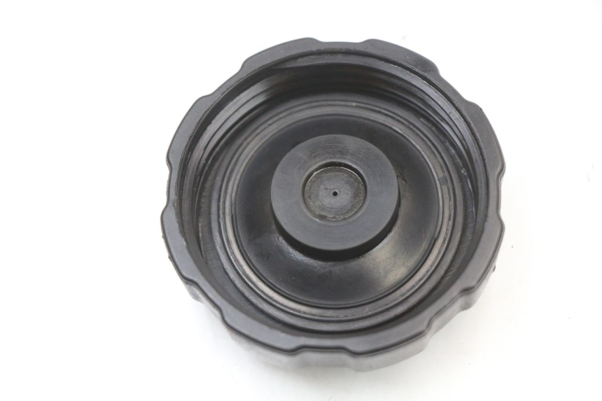 photo de TAPA DEPÓSITO DE COMBUSTIBLE PEUGEOT LUDIX 50 (2008 - 2017)
