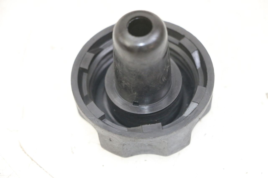 photo de TAPA DE DEPÓSITO DE COMBUSTIBLE MBK BOOSTER SPIRIT NAKED 50 (2004 - 2017)