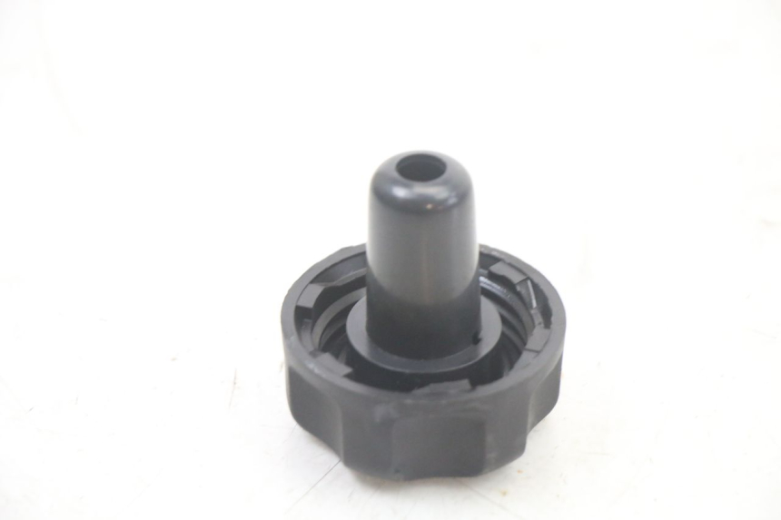 photo de TAPA DE DEPÓSITO DE COMBUSTIBLE YAMAHA NEOS NEO'S 4T 50 (2008 - 2016) - Zoom estado de uso