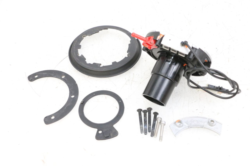 photo de TAPON DEPOSITO FUEL BMW R GS 1250 (2021 - 2024) - Estado de la superficie y material