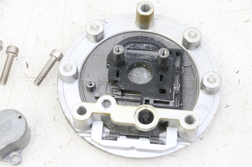 photo de TAPON DEPOSITO FUEL MAG POWER R-STREET 50 (2016 - 2025)