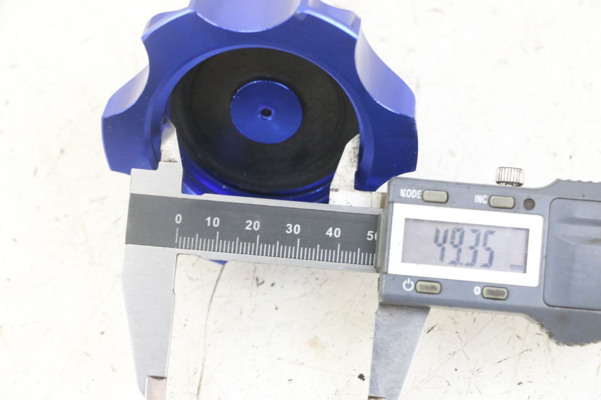 photo de TAPA DEPÓSITO DE COMBUSTIBLE APOLLO RFZ 125