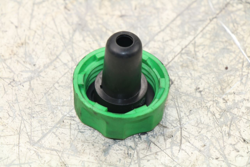 photo de TAPON DEPOSITO FUEL RIEJU RS SPORT NAKED 50 (2013 - 2018)