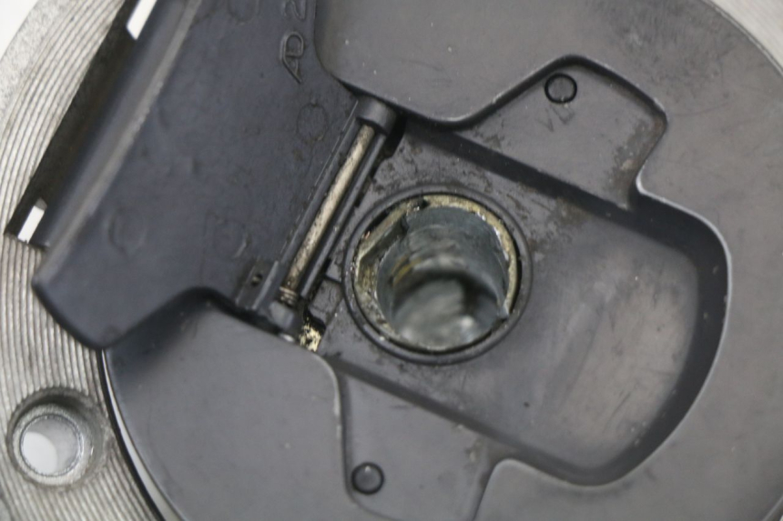 photo de TAPON DEPOSITO FUEL SUZUKI SV S 650 (1999 - 2002)