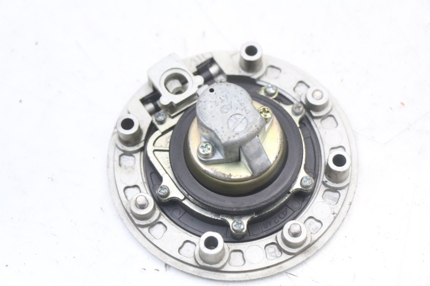 photo de TAPON DEPOSITO FUEL SUZUKI SV S 650 (1999 - 2002)