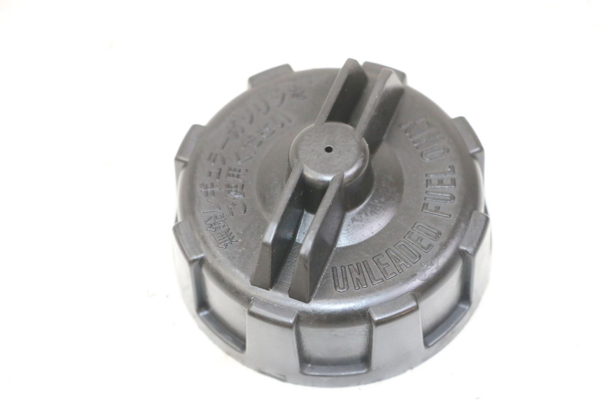 photo de TAPA DE DEPÓSITO DE COMBUSTIBLE SUZUKI UH BURGMAN 125 (2002 - 2006)